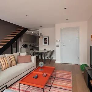Stunning Bright 1bed15bath Duplex Penthouse! #71 Стамбул